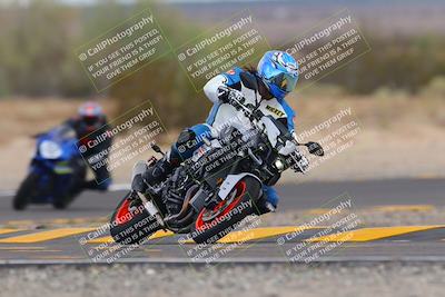 media/Sep-11-2022-SoCal Trackdays (Sun) [[81b7e951af]]/Turn 7 (1145am)/